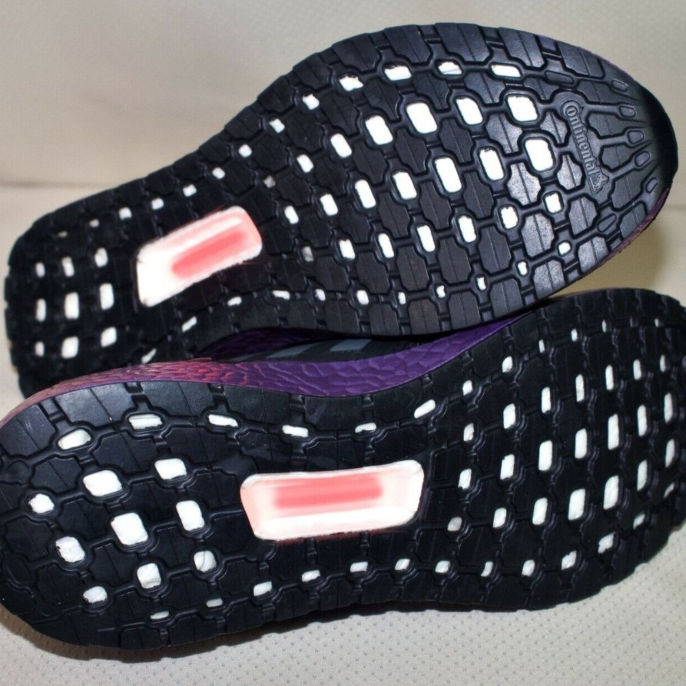 Adidas UltraBoost ISS Men Shoes- OPEN TO OFFERS!! - Picture 4 of 5